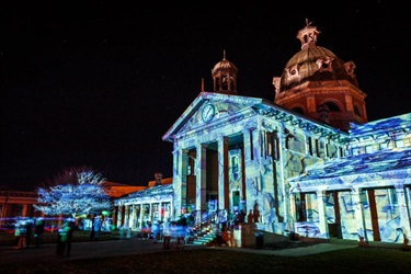Bathurst Courthouse illuminated in an ice theme,